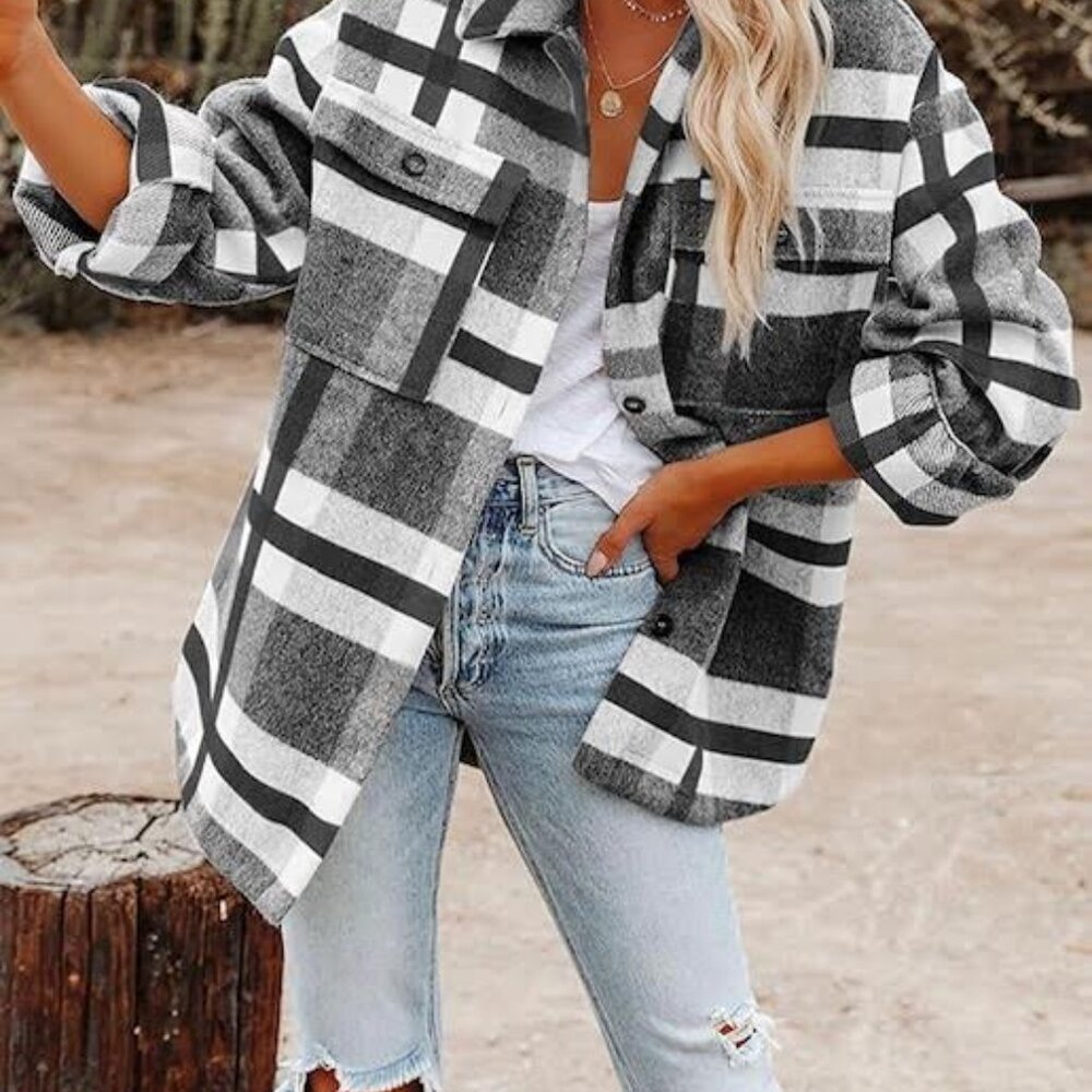 WOMEN OVERSIZED PLAID PATTERN LONG SHACKET GREY